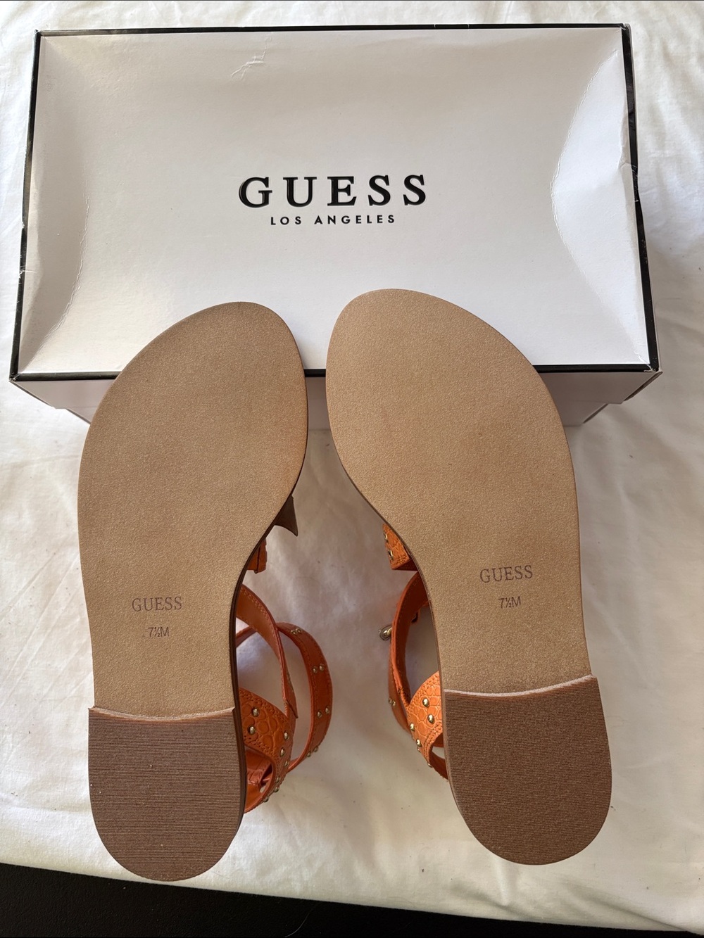 NWOT Guess Cevie Orange Croc-Embossed Studded Ankle-Strap Gladiator Sandals - Picture 3 of 4